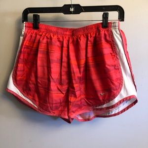 Nike sz large running 🏃‍♀️ shorts